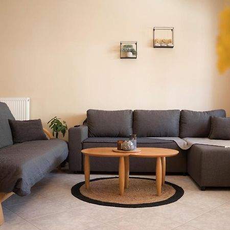 Silene Luxury Apartment Néa Péramos Exteriör bild