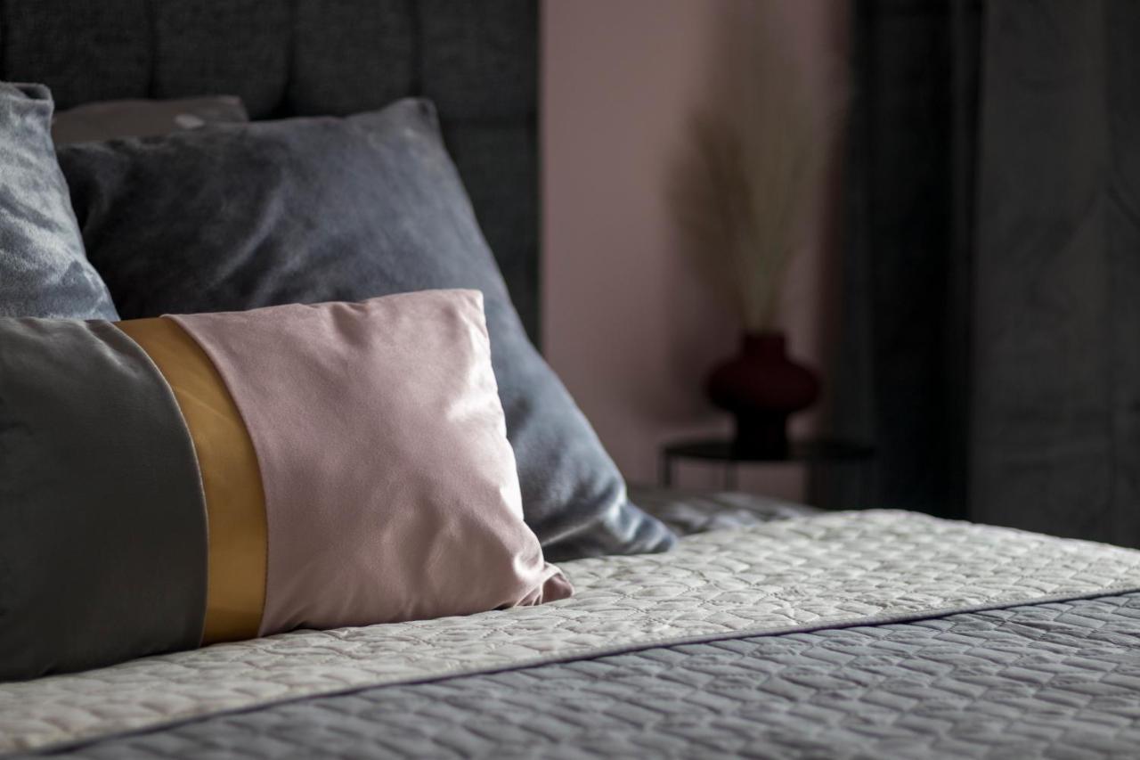 Silene Luxury Apartment Néa Péramos Exteriör bild
