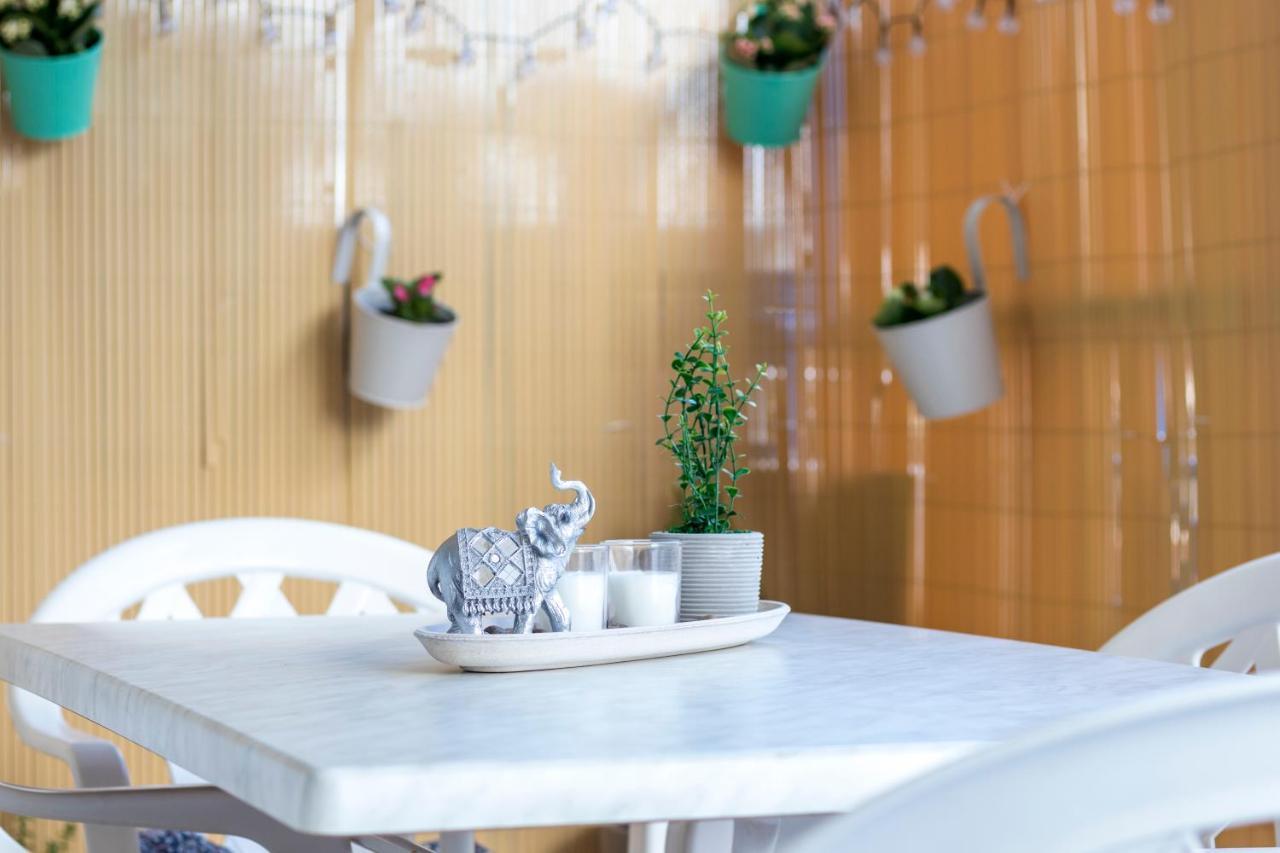 Silene Luxury Apartment Néa Péramos Exteriör bild